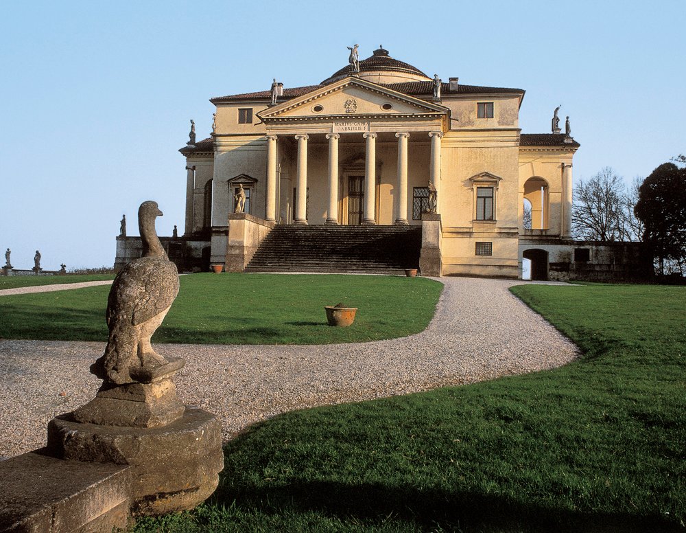 Renaissancearchitektur: Ansicht der Villa Capra, genannt La Rotonda, geschaffen vom Architekten Andrea di Pietro della Gondola, genannt Andrea Palladio (1508-1580), 1566, Vicenza, Italien von Andrea Palladio