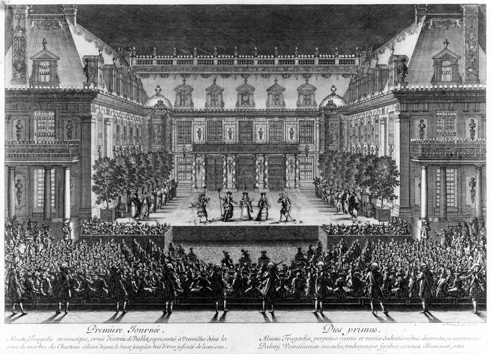 Darstellung im Marmorhof des Schlosses von Versailles von „Alceste“ von Jean Baptiste Lully (Giovanni Battista Lulli) (1632-1687) für die Feierlichkeiten anlässlich der Wiederbelebung der Franche Comté (1674). Gravur von Le Pautre (16 von Antoine Le Pautre