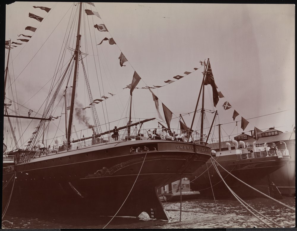 S.S. "Umbria" am Kai, um 1897 von Company Byron