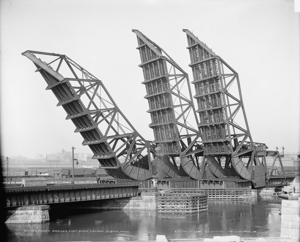 Hochgezogene Turmbrücken, Fort Point Channel, Boston, ca. 1904 von Detroit Publishing Co.