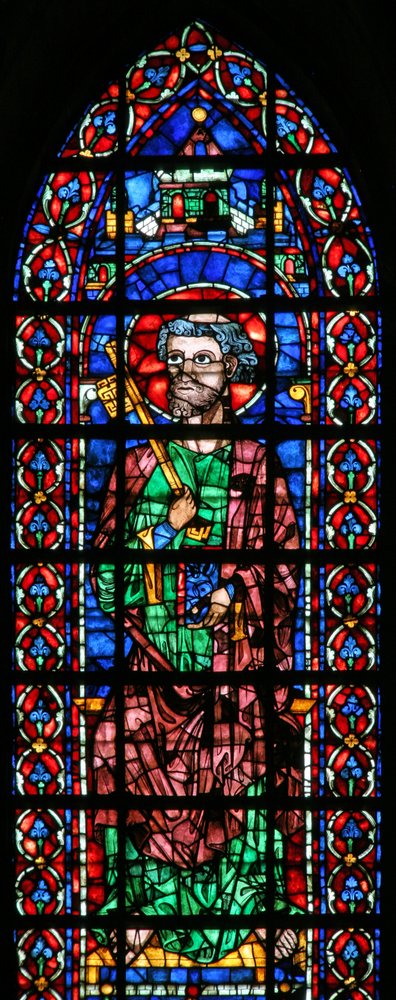 Fenster w102 mit Darstellung von St. Petrus