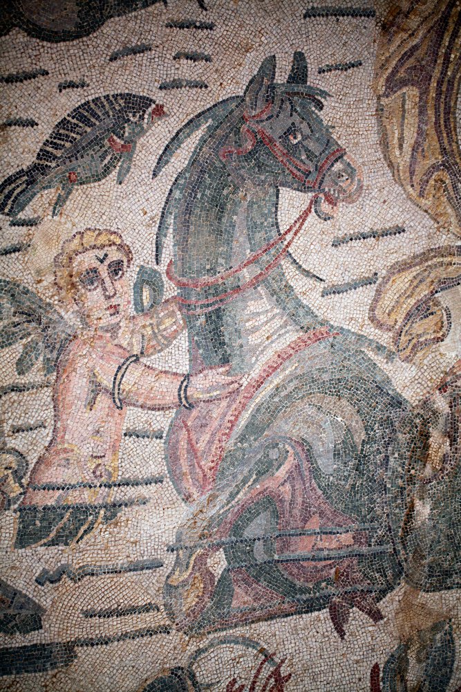 Halle des Arion. Meereslandschaft. Meereskreaturen. Nereiden und Tritonen. 3. - 4. Jahrhundert. Römische Villa del Casale, Sizilien. UNESCO-Weltkulturerbe. von William M. Timlin