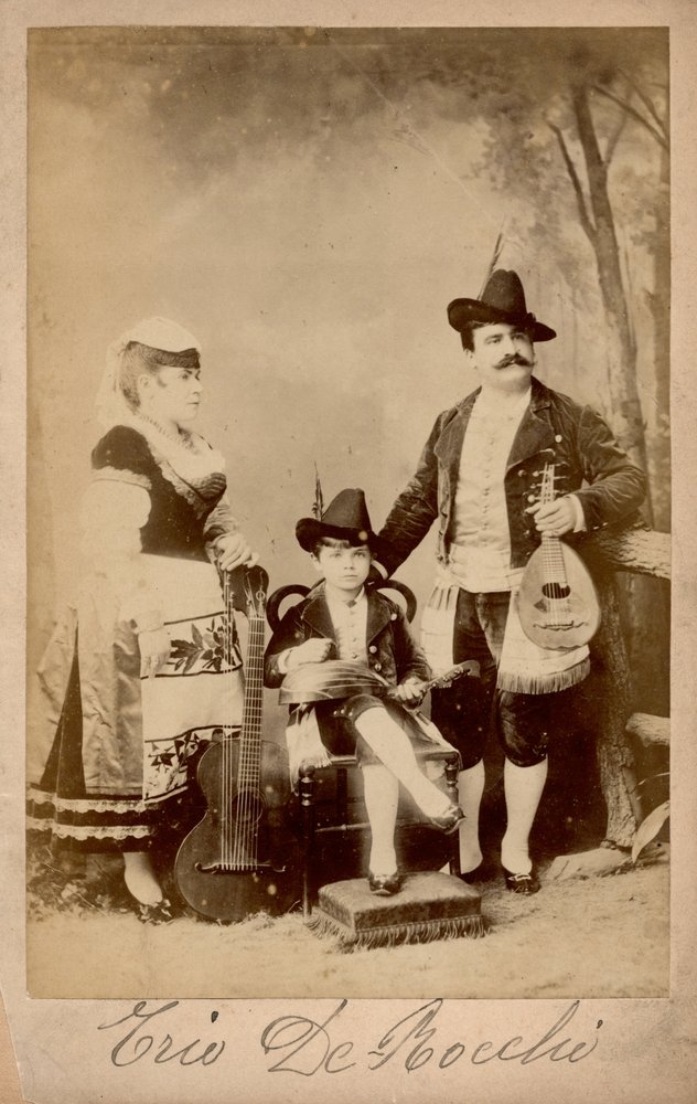 Trio De Bocchi, Lombardei, ca. 1880 (s/w Foto) von Unbekannter Künstler