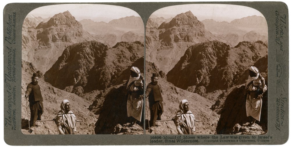 Berg des Moses, wo dem Führer Israels das Gesetz gegeben wurde, die Wildnis des Sinai, 1900er Jahre. von Underwood and Underwood