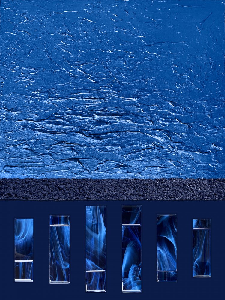 Abstrakter Blauer Rauchfluss von Alyson Storms