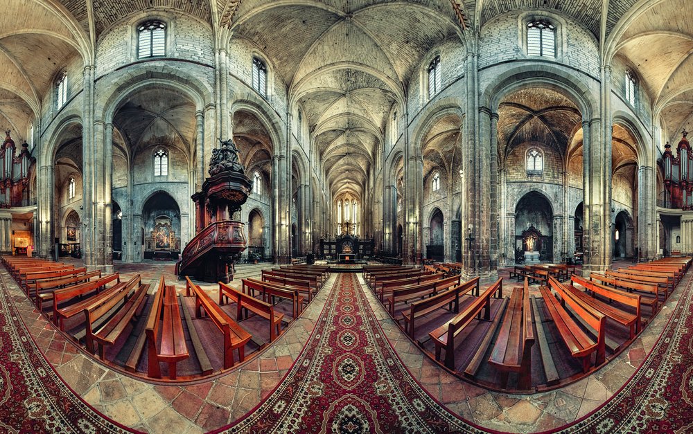 Gotische Kircheninnenraum von Christian MARCEL