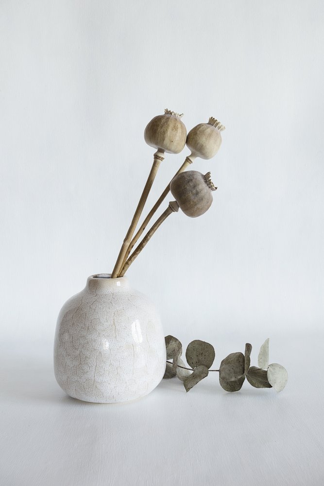 Vase mit getrockneten Mohnkapseln von Cicek Kiral