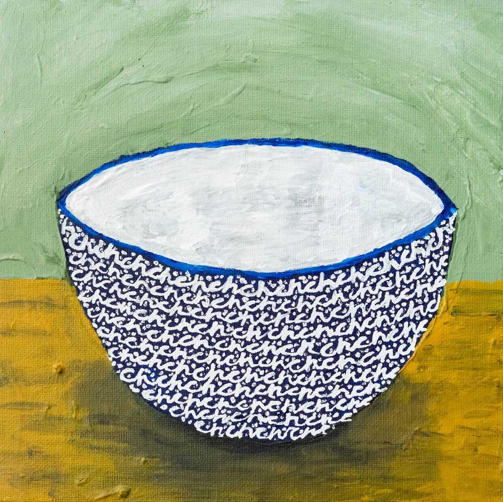 Gemusterte blaue Schale von Dale Hefer & Family
