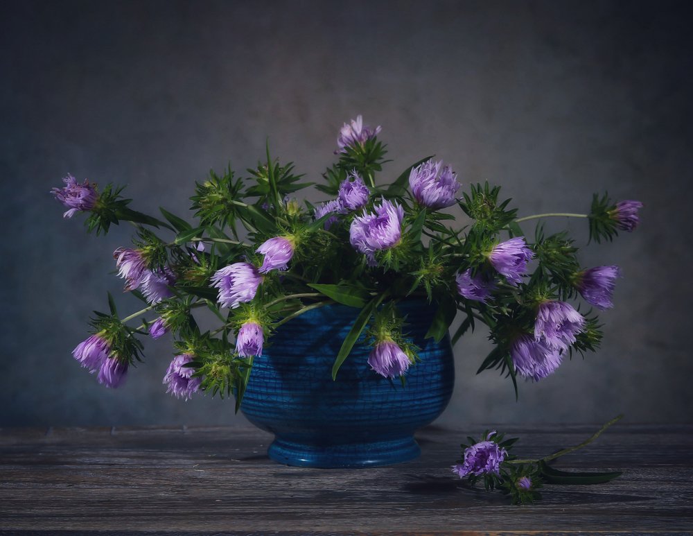 Lavendel-Disteln-Stillleben von Fangping Zhou