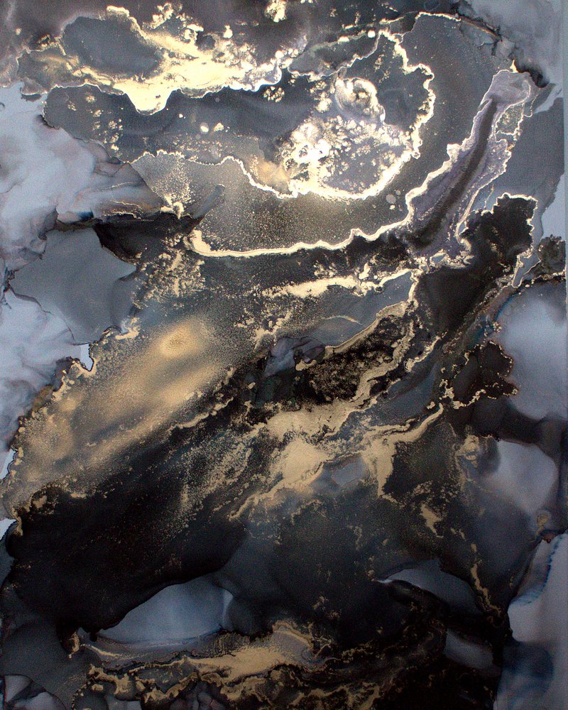 Schwarz-Gold-Fluss von Jenny Nielsen