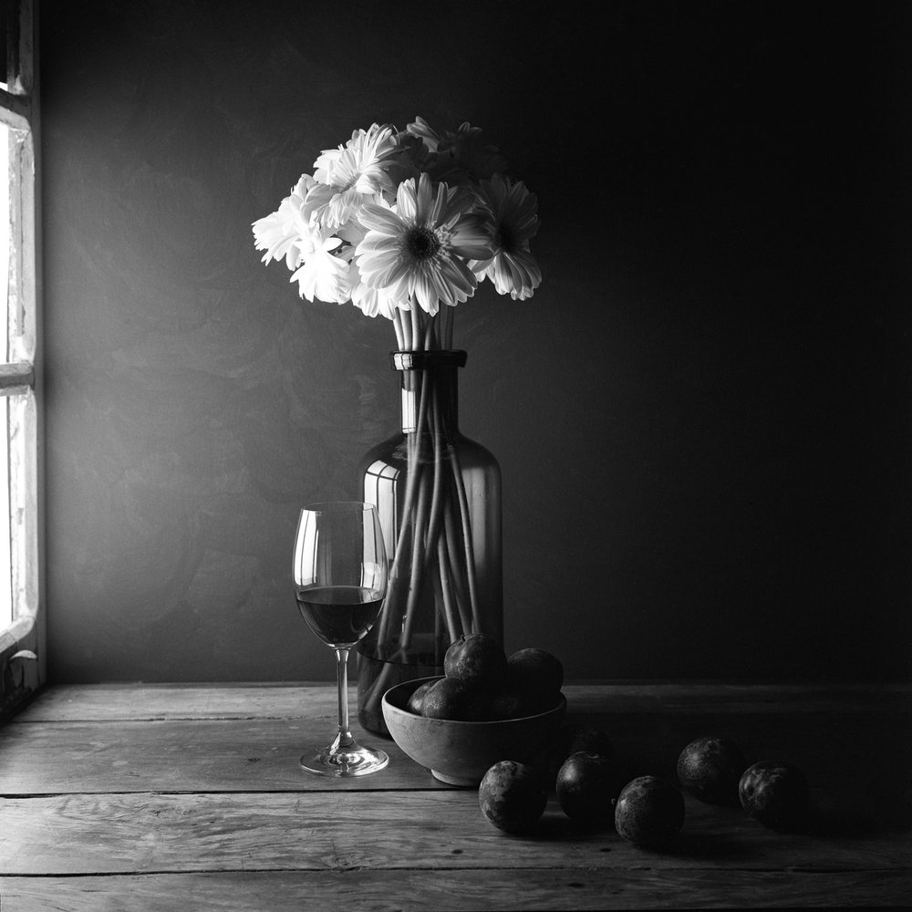 Dunkles Stillleben Blumen von Luiz Laercio
