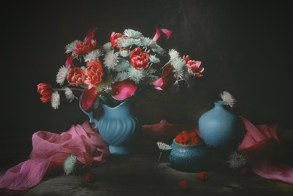 Stimmungsvolles Blumenstillleben von Lydia Jacobs