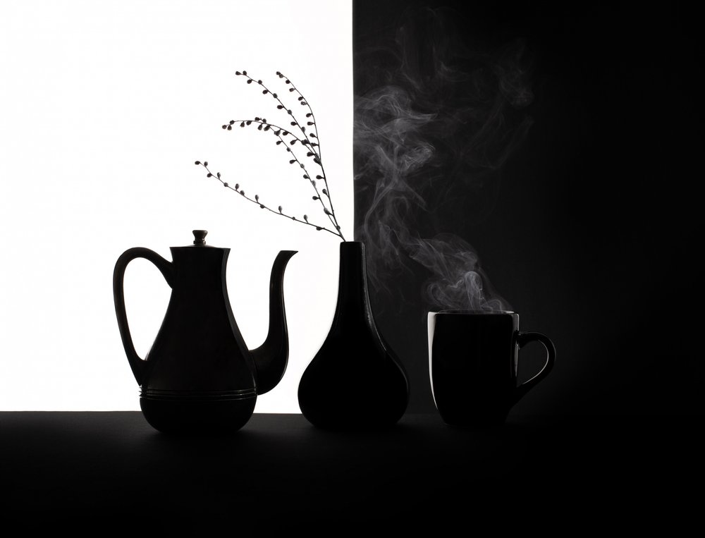 Schwarz-Weiß-Kaffee-Stillleben von Margareth Perfoncio
