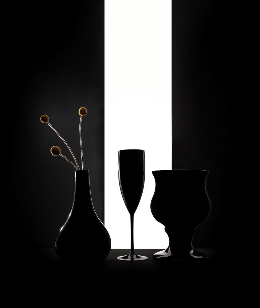 Dunkle Elegante Silhouetten von Margareth Perfoncio
