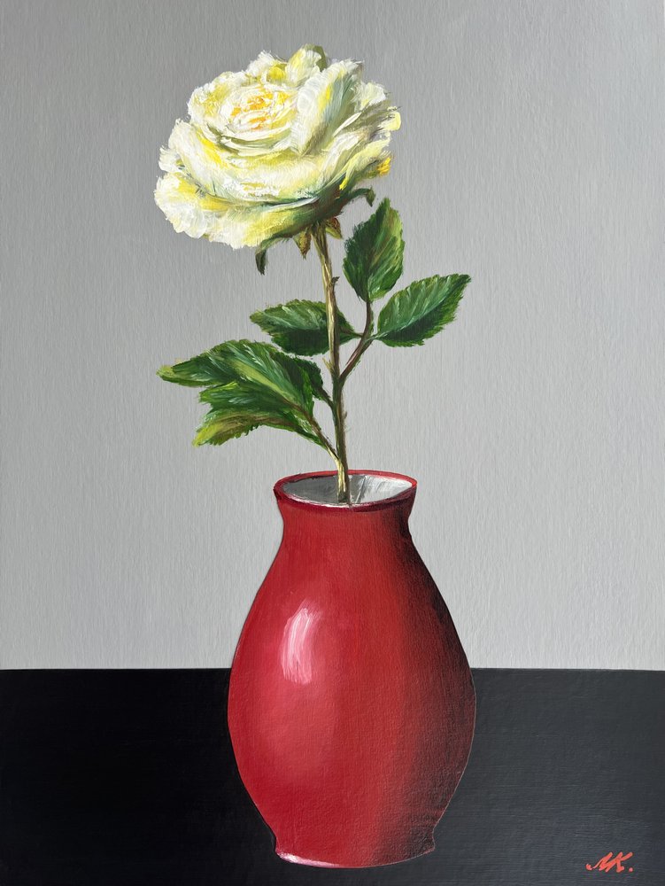 Weiße Rose in roter Vase von Marina Kozyr
