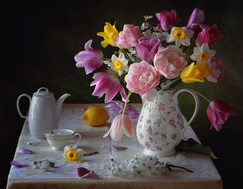Frühlingsblumenstillleben von Tatyana Skorokhod