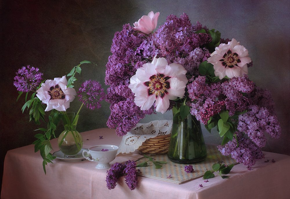 Frühlingsflieder-Pfingstrosenblüten von Tatyana Skorokhod