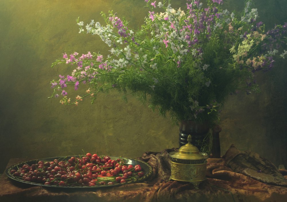 Vintage Kirschen und Wildblumen von UstinaGreen