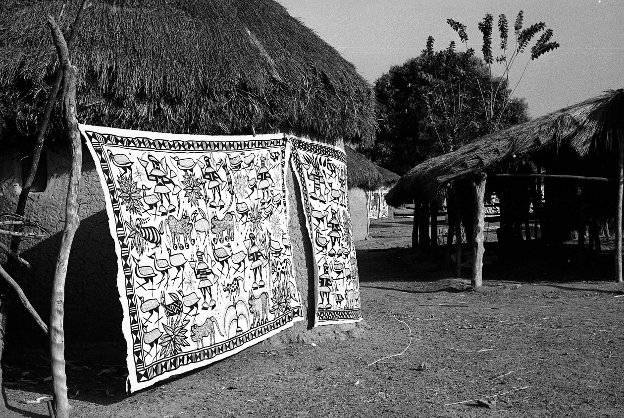Leinwände von Korhogo, Elfenbeinküste von Unknown