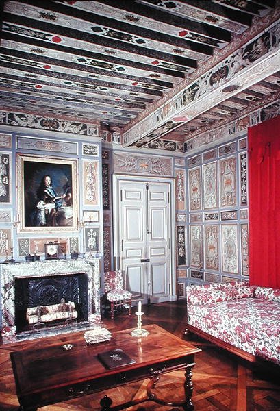 Innenraum eines Schlafzimmers mit den Wappen der Familie Viole, 1633 von French School