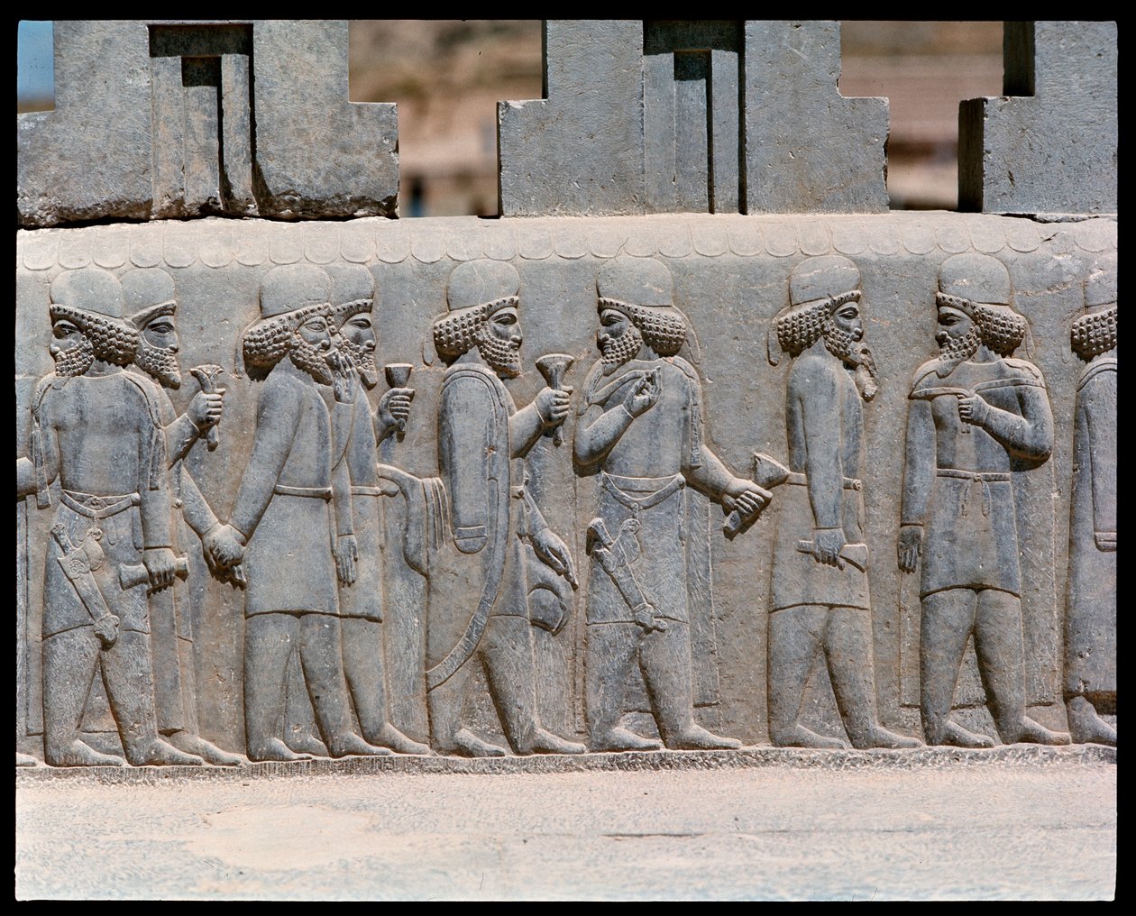 Ansicht der Reliefs der nördlichen Treppe von Achaemenid