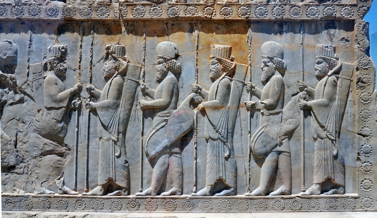 Wandrelief, das die königliche Garde darstellt, Tachara, Persepolis, ca. 6.-5. Jahrhundert v. Chr. von Achaemenid