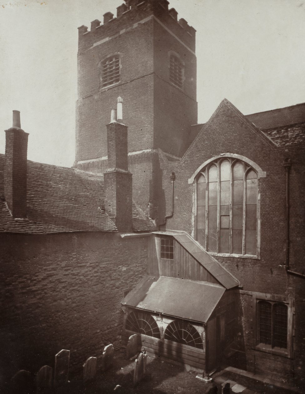 St. Bartholomews: Der grüne Kirchhof auf dem Gelände des alten Südquerhauses von Alfred H. Bool