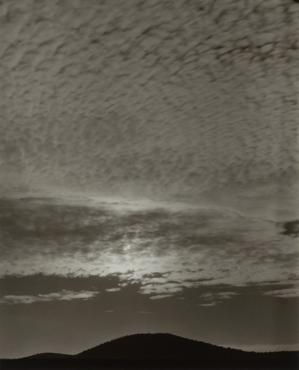 Musik—Eine Folge von zehn Wolkenfotografien, Nr. X von Alfred Stieglitz