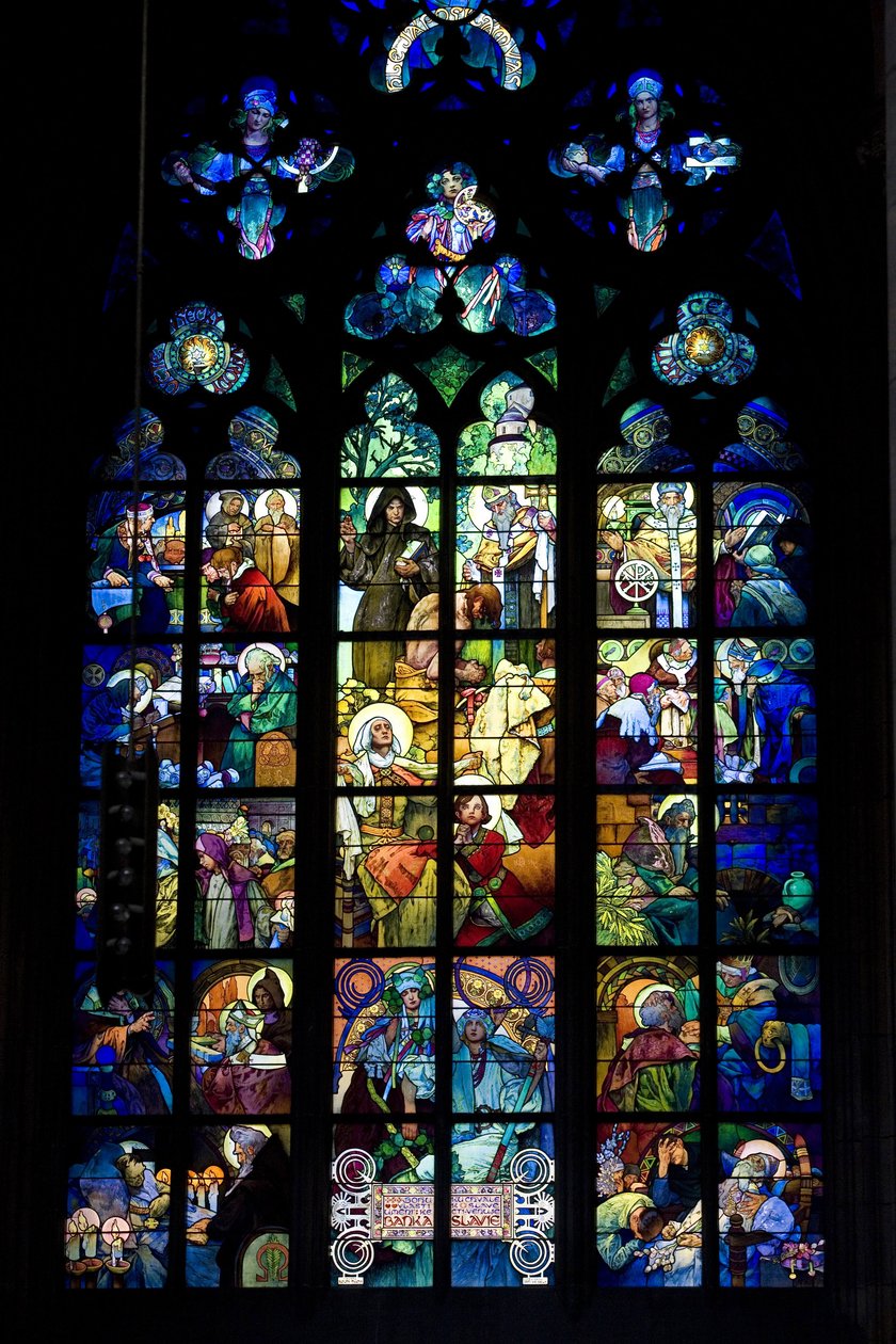 Buntglasfenster von Alphonse Mucha in der St.-Veits-Kathedrale in Prag, Tschechische Republik. Fotografie 2009 von Alphonse Mucha