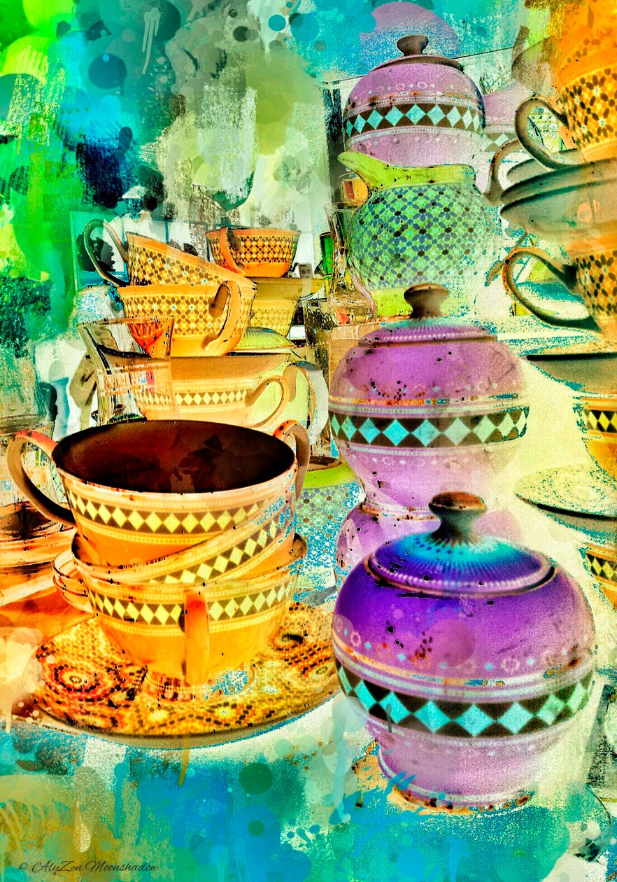 Gold und Purpur Stapel, 2014 von AlyZen Moonshadow