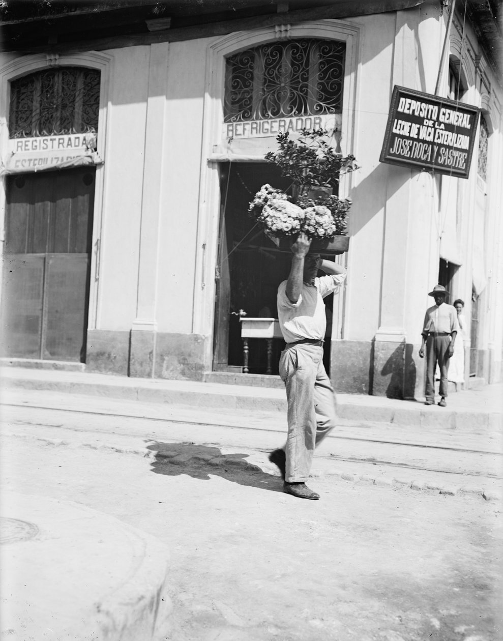 Blumenverkäufer, Havanna, um 1910 von American Photographer