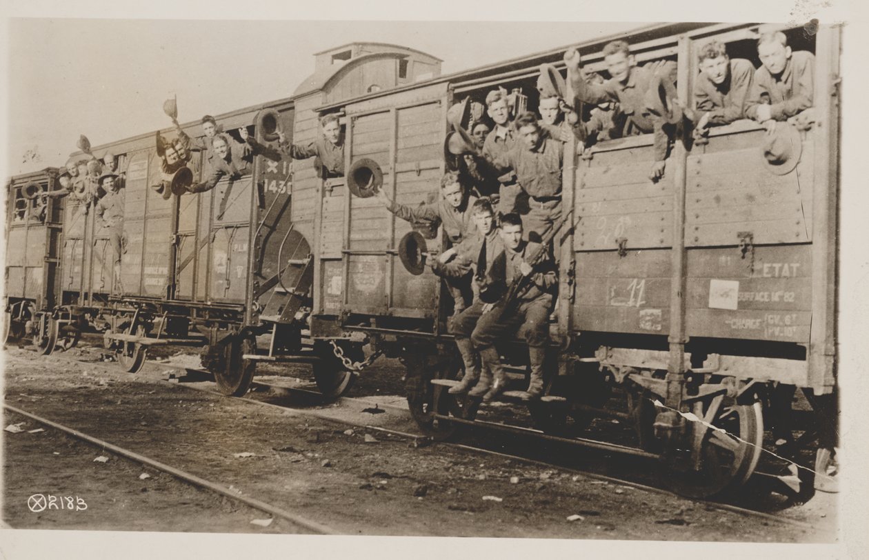 U.S. Marines in Frankreich auf dem Weg ins Lager, 1917-19 von American Photographer