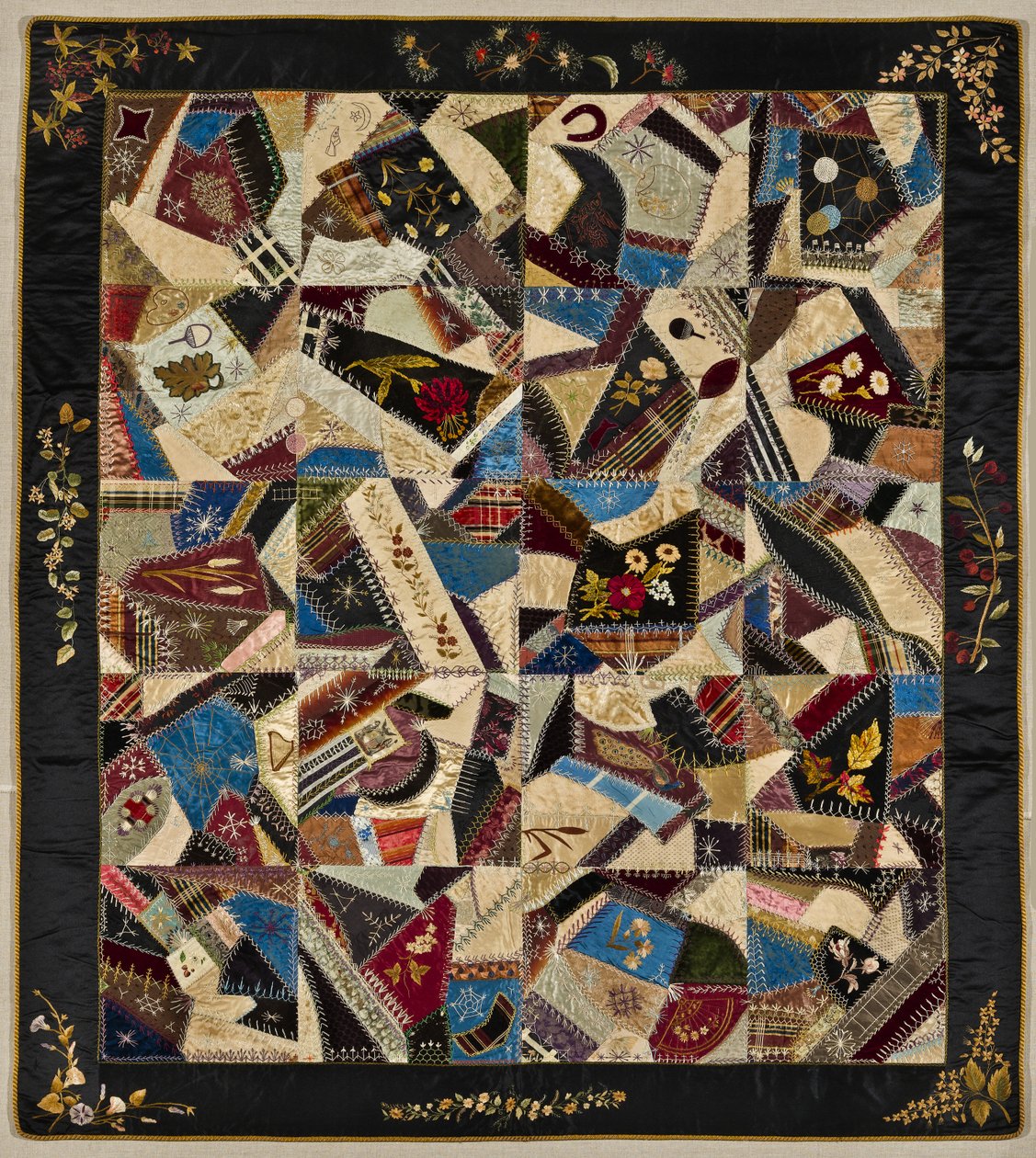 Crazy Quilt, um 1875-1900 von American School