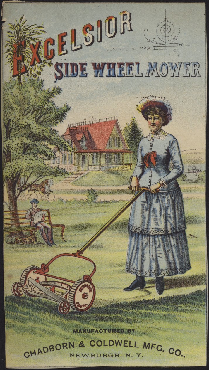 Frau mäht den Rasen von American School