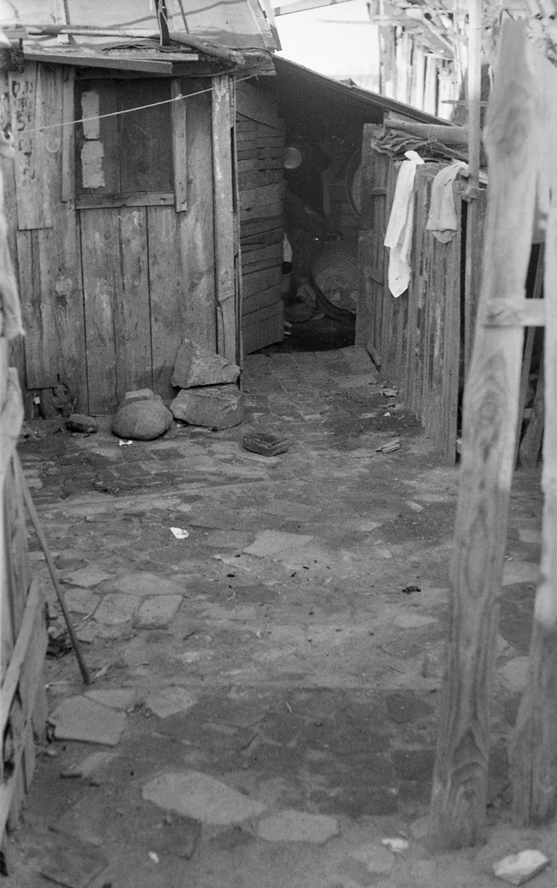 Industrielle Slums in Crotone von Ando Gilardi