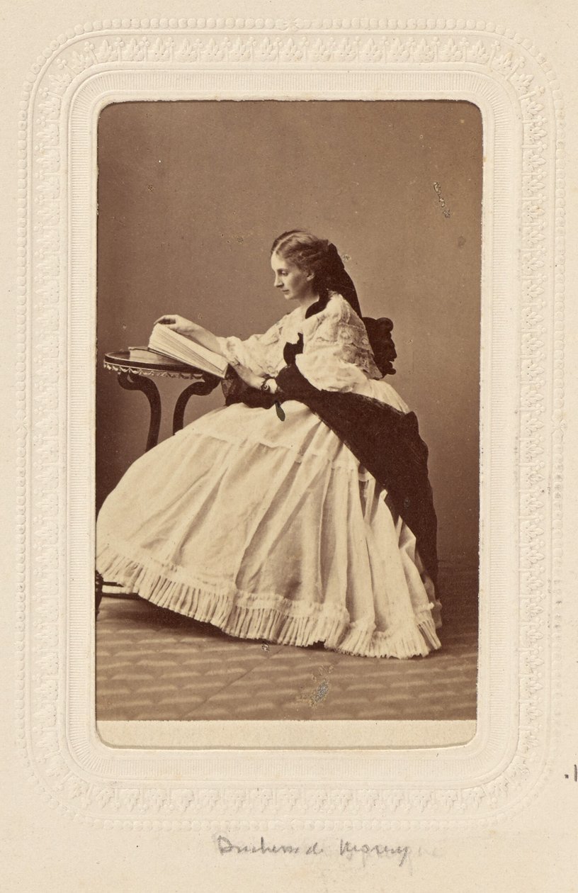 Herzogin von Morny [geb. Troubetskoi, uneheliche Tochter von Nikolaus I.] von Andre Adolphe Eugene Disderi
