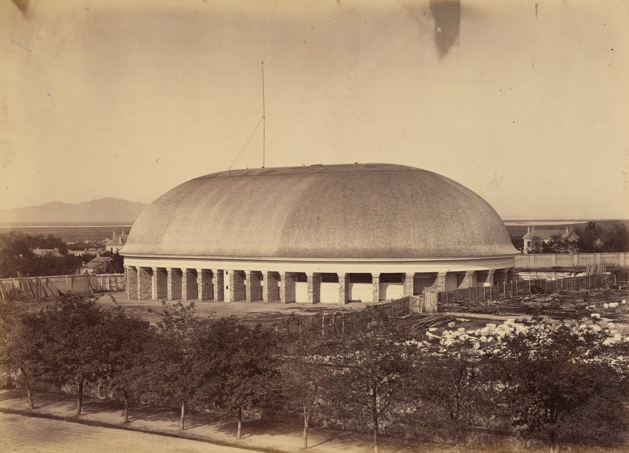 Tafel 50. Großes Mormonentabernakel, 1869 von Andrew Joseph Russell