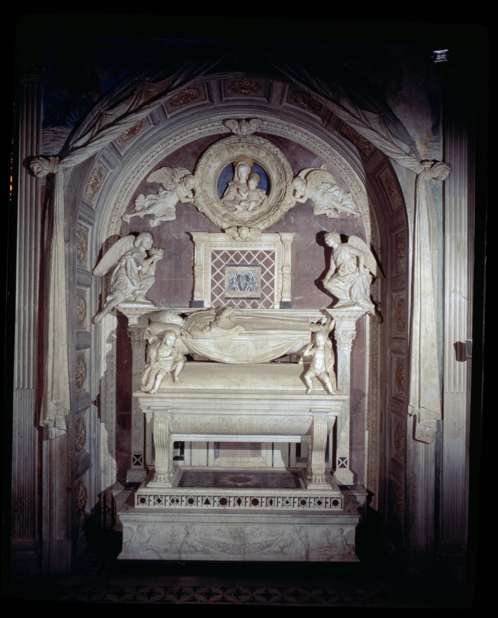 Das Grab des Kardinals von Portugal, 1460-6 von Antonio Rossellino