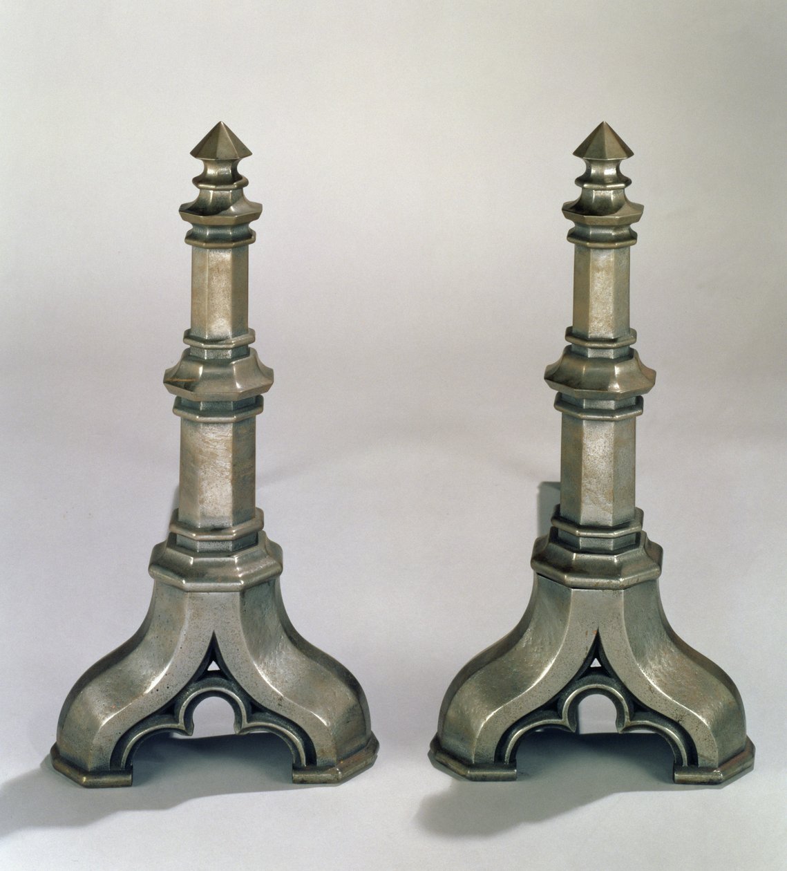 Paar gotische Andirons, ca. 1836 von Augustus Welby Northmore Pugin