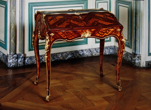 Louis XV Sekretär mit den Buchstaben B.V.R.B. gestempelt von Bernard van Risenburgh II