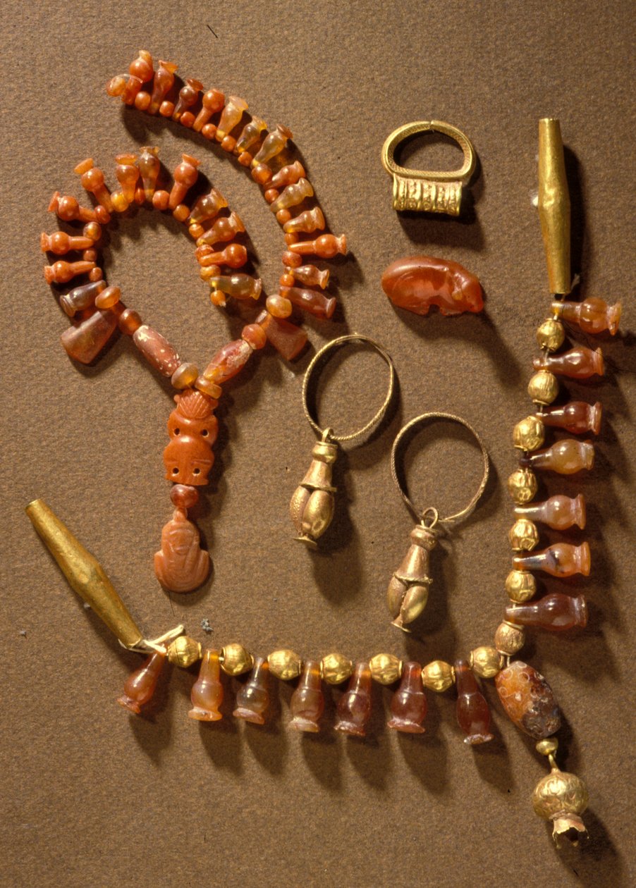 Schmuck, Kanaanäisch, aus Deir al-Balah, Gaza, ca. 14. Jahrhundert v. Chr. (Gold & Edelsteine) von Bronze Age