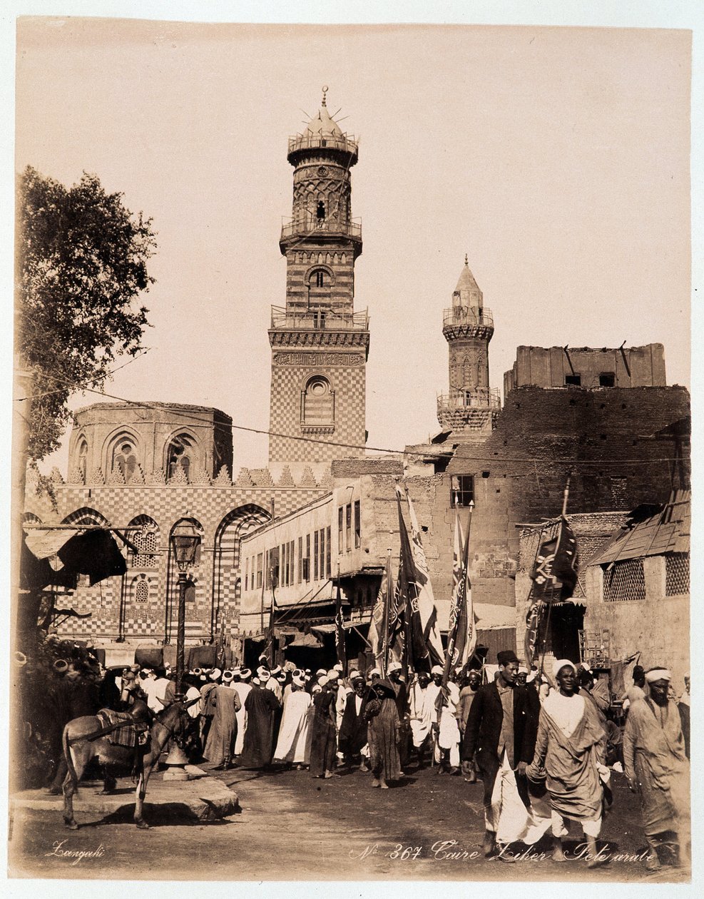 Fest auf den Straßen von Kairo - Fotografie der Zangali-Brüder, späte 19. Jahrhundert von Brothers Zangaki
