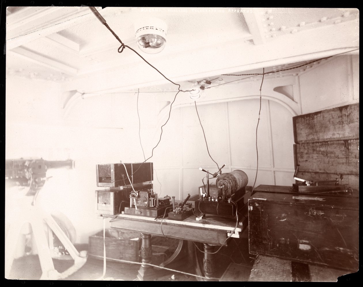 Marconis drahtloses Telegrafenapparat, 1899-1900 von Byron Company