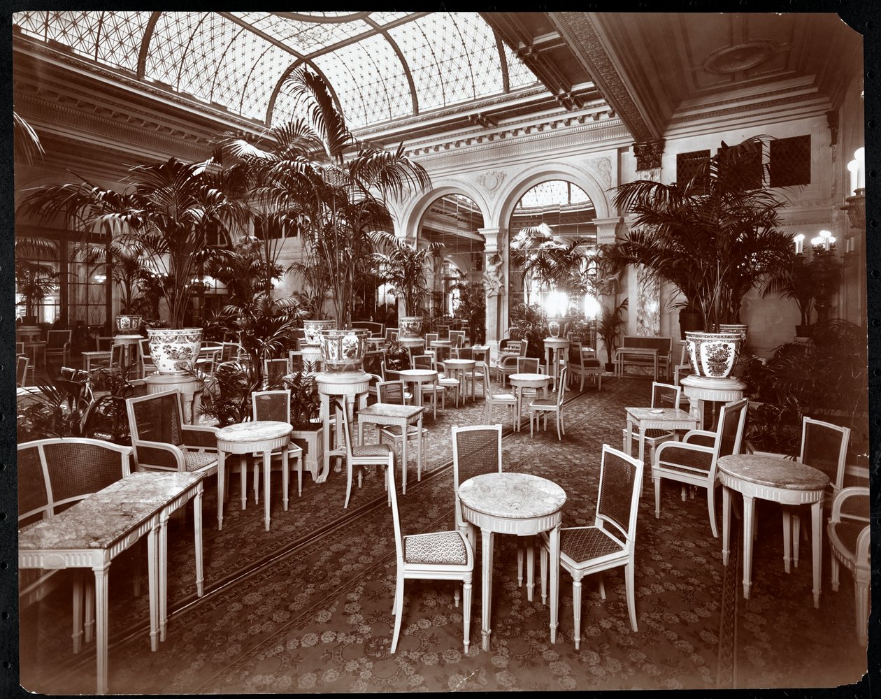 Lounge im Plaza Hotel, ca. 1907 von Byron Company
