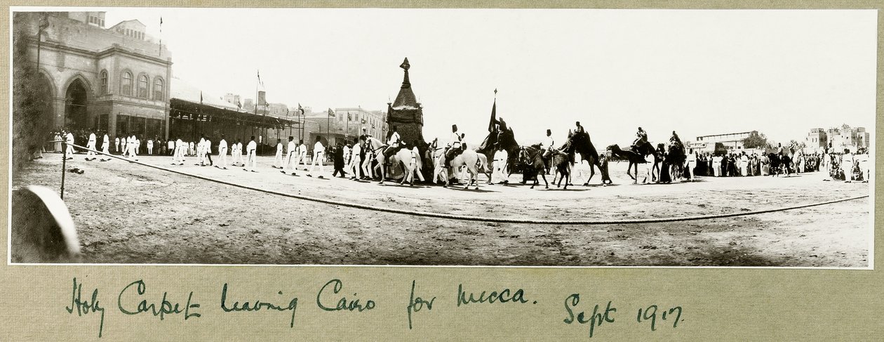 Heiliger Teppich verlässt Kairo nach Mekka, September 1917 von Capt. Arthur Rhodes