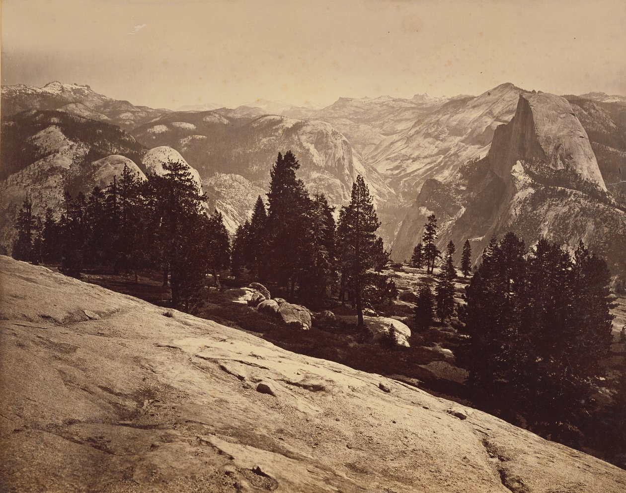 Die Kuppeln vom Sentinel Dome von Carleton Watkins
