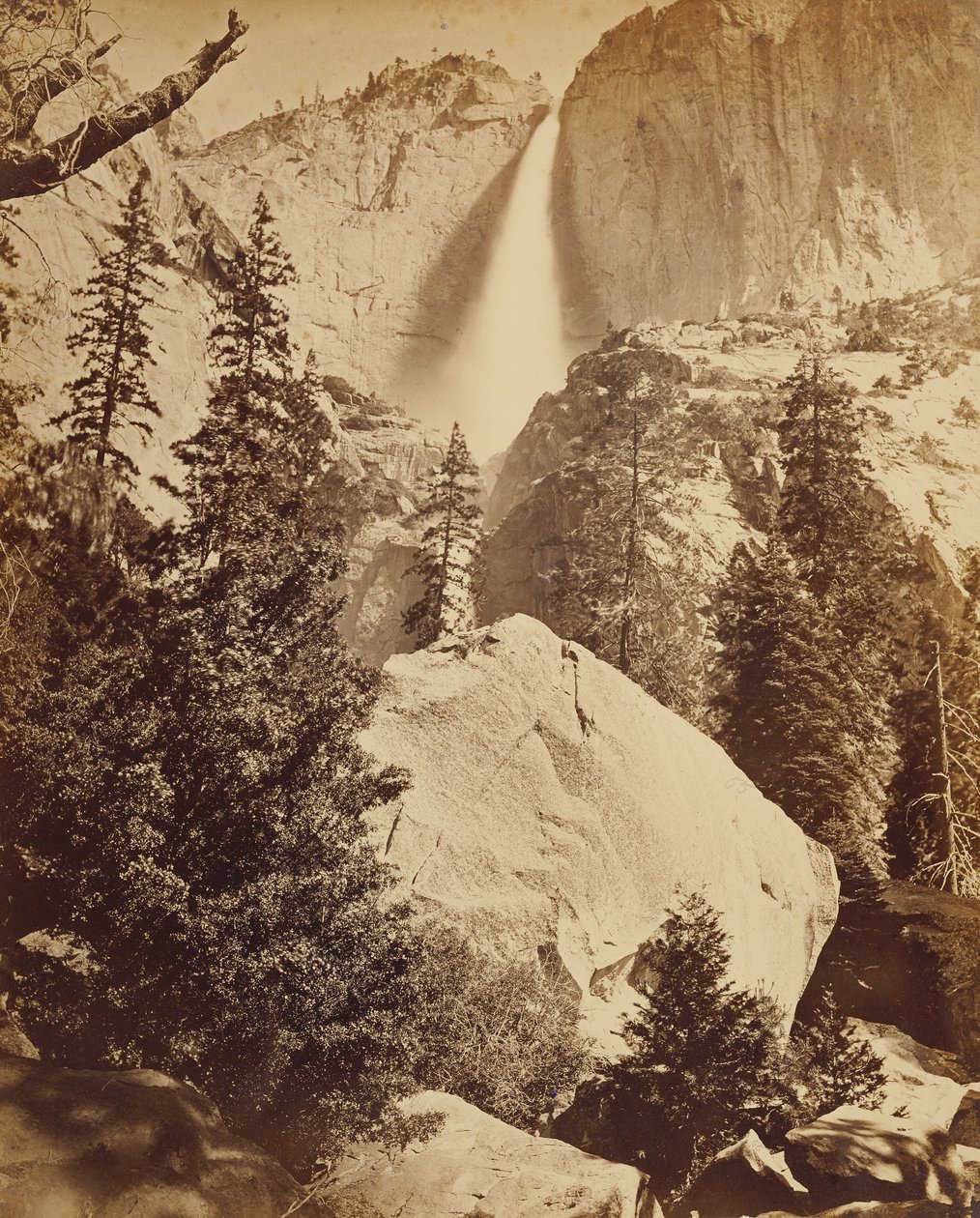 [Oberer Yosemite-Fall 1600 ft.] von Carleton Watkins