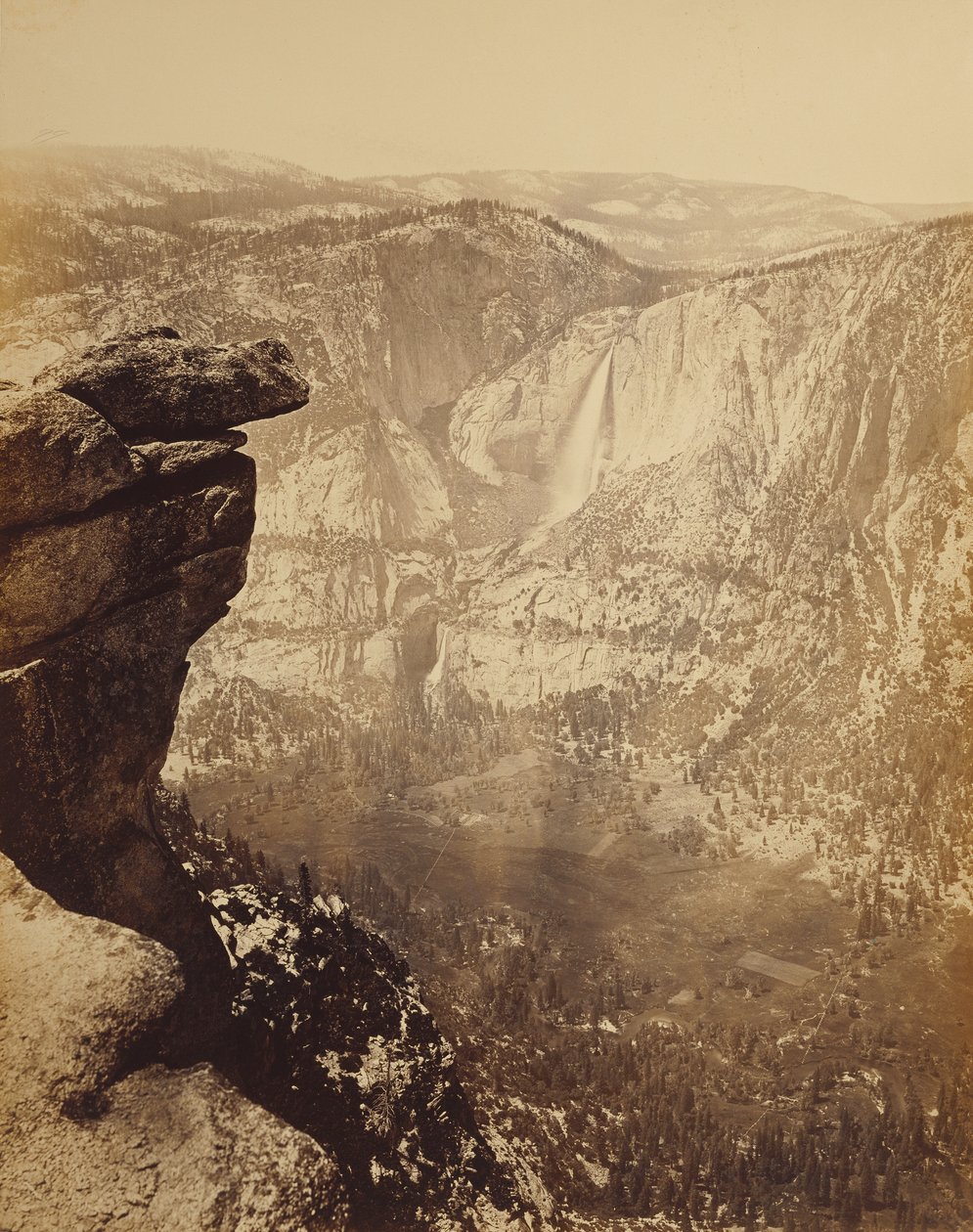 [Yosemite Falls vom Glacier Point] von Carleton Watkins