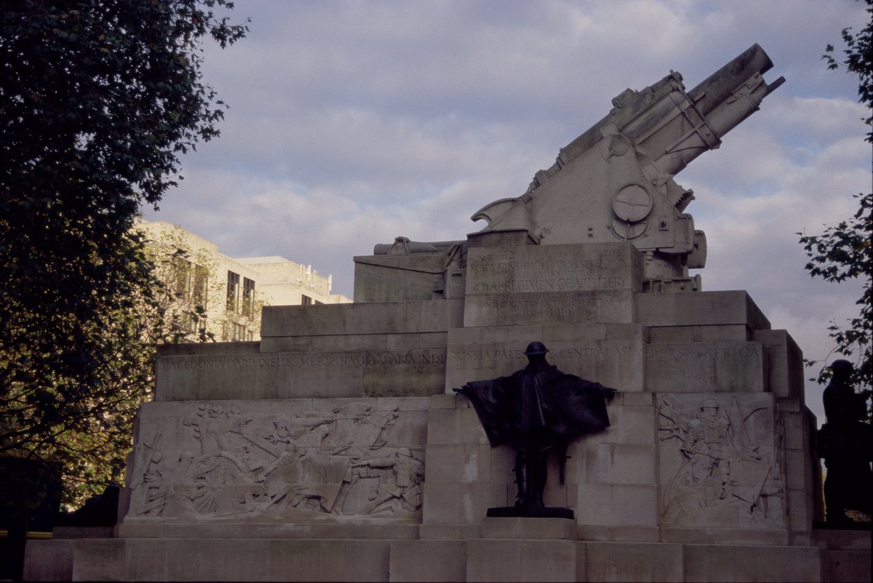 Seitenansicht des Royal Artillery Memorial 1914-18, 1925 von Charles Sergeant Jagger