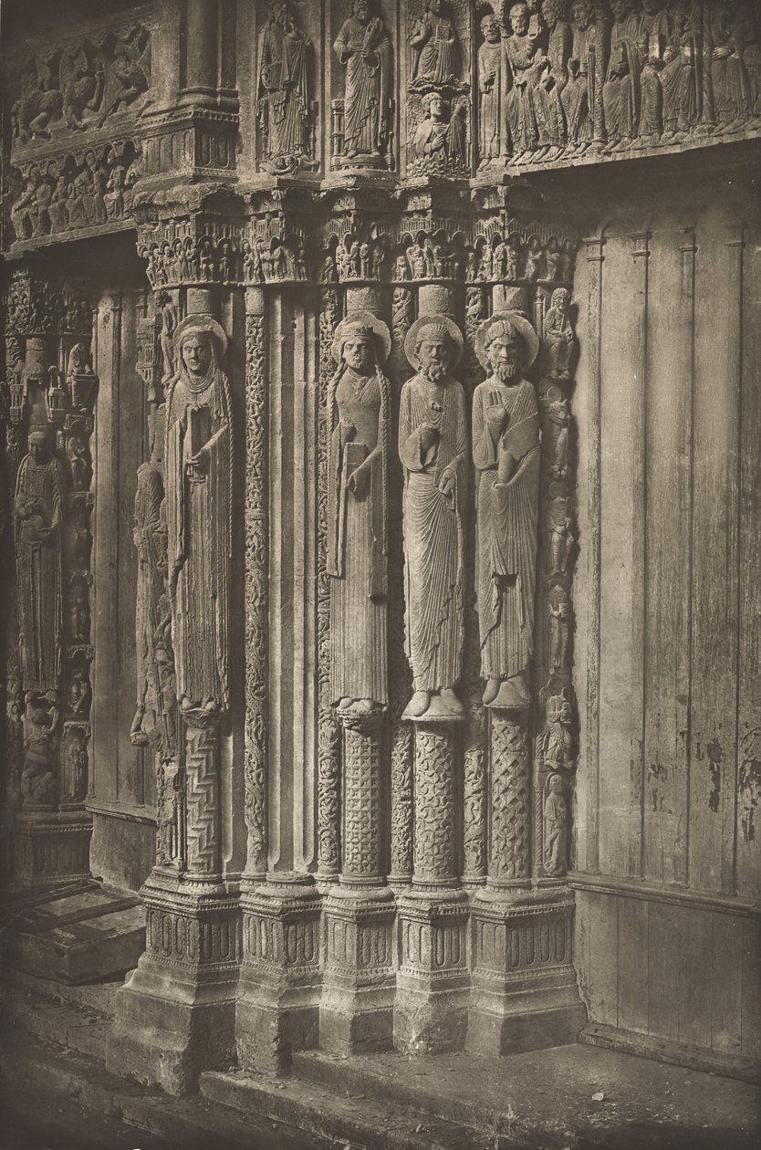 Kathedrale von Chartres. Rechtes Tor des Königsportals, Westseite, 12. Jahrhundert von Charles Nègre